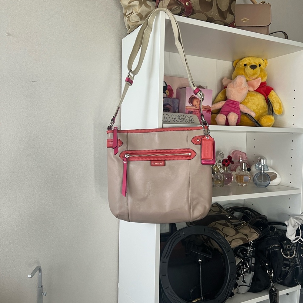 Coach Beige Shoulder Bag with Pink Trim and Tag